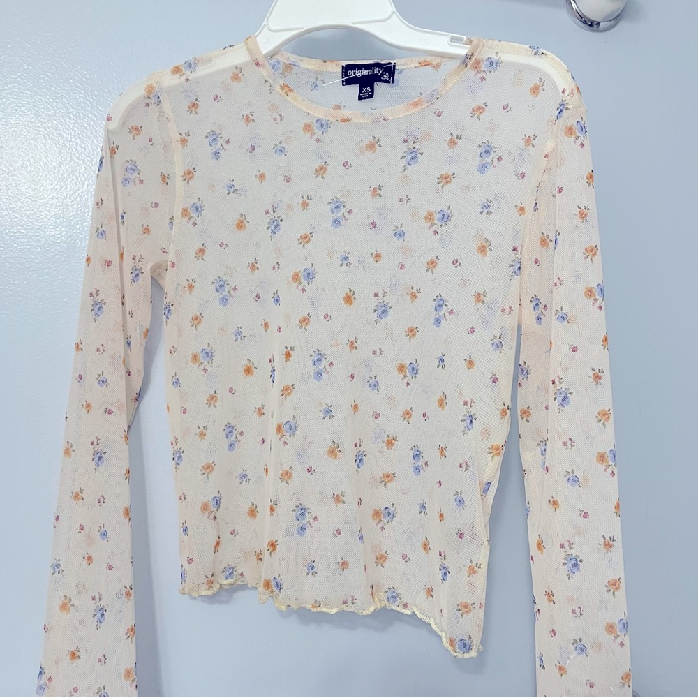 Originality. mesh long sleeve with flowers